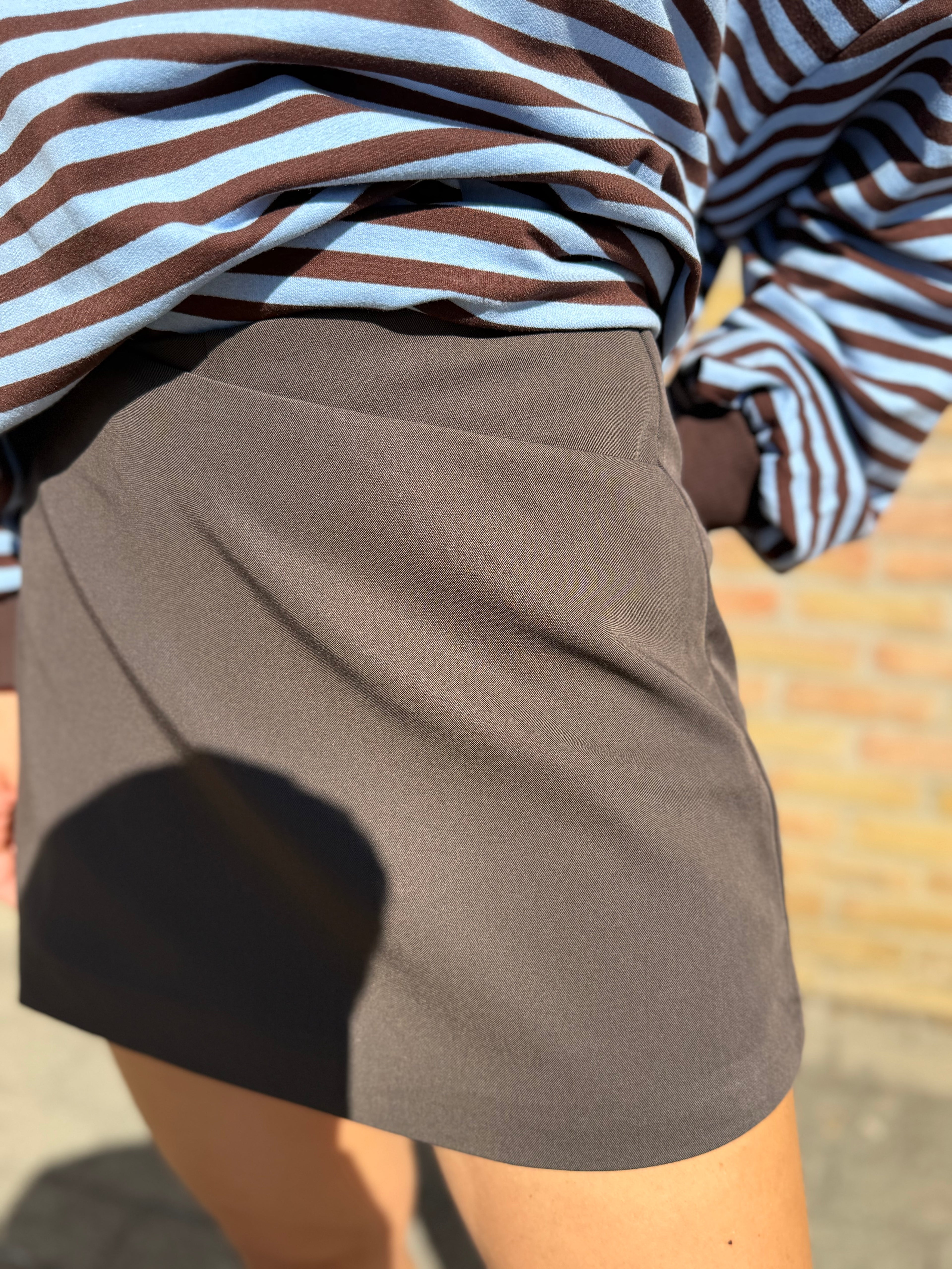 Avery short