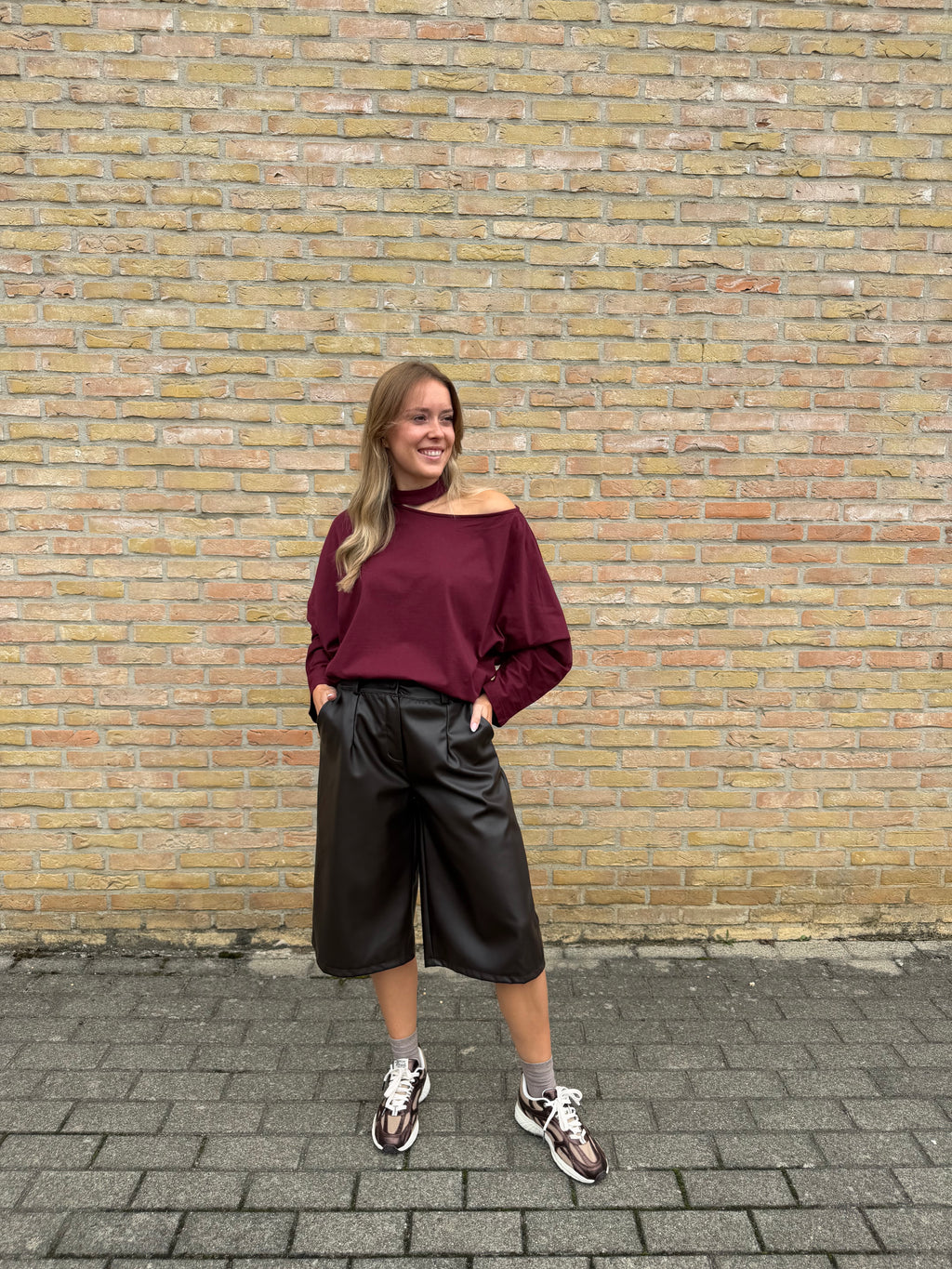 Elara short - Bruin / Bordeaux
