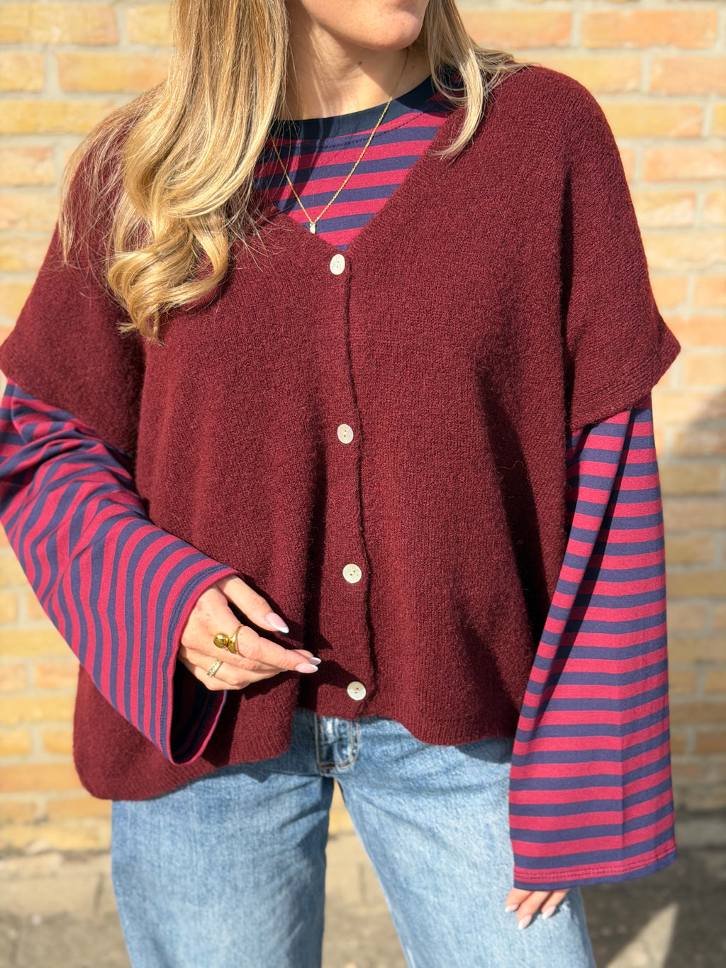 Amélie vest – Bruin / Bordeaux