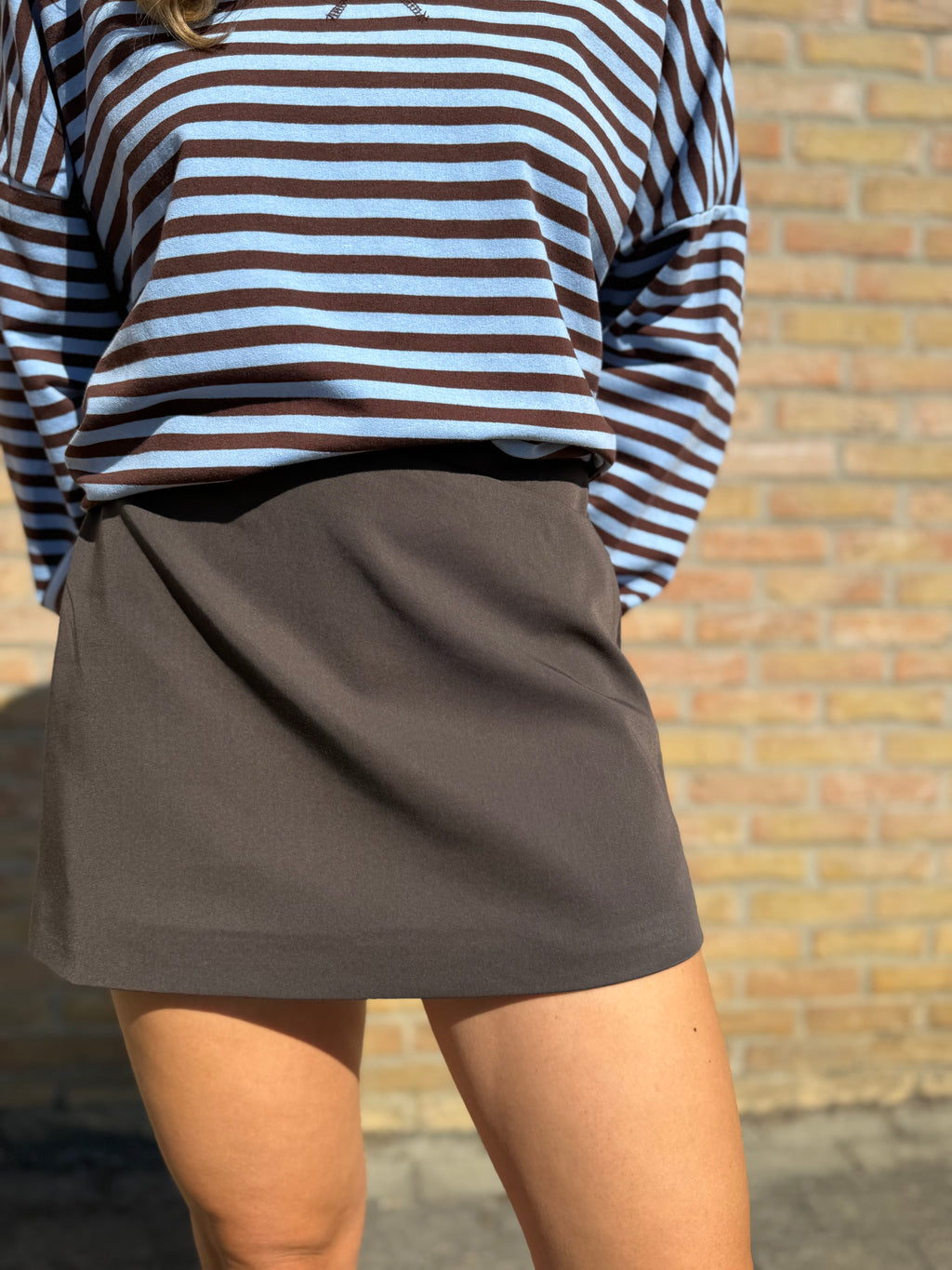 Avery short