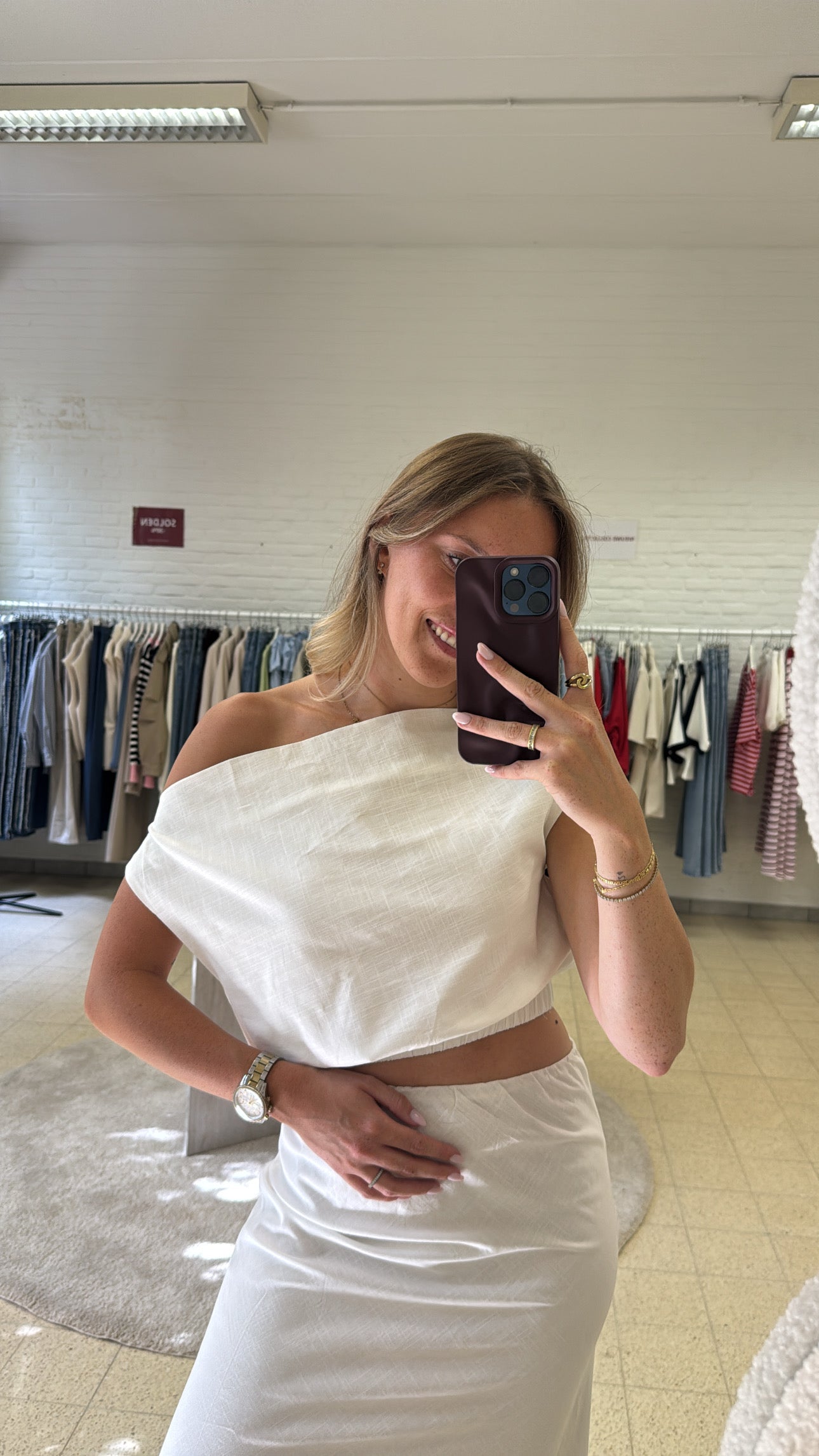 Nova Asymmetrische Top
