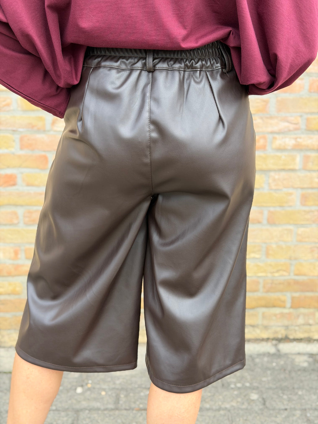 Elara short - Bruin / Bordeaux